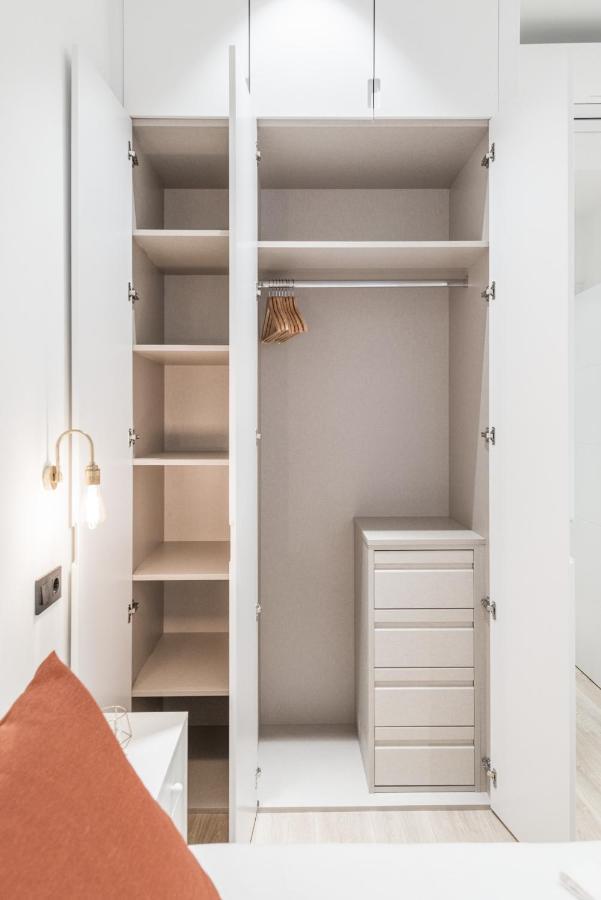 Apartament Jes B Close To Bernabeu Stadium Madrid Esterno foto